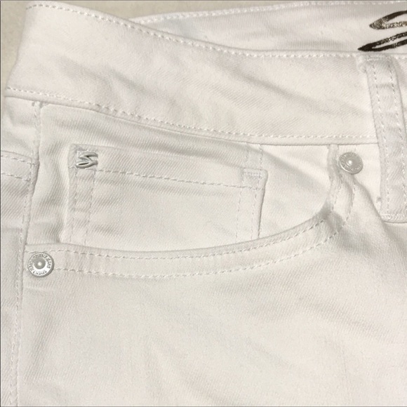 NWT Seven7 The Weekend Shorts Cotton Blend Stretch Shorts Size 6 - Picture 9 of 9